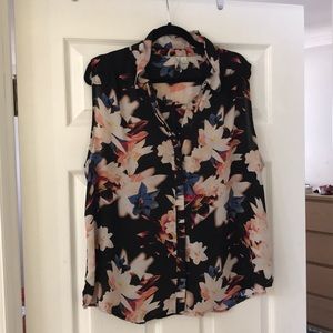 EUC women’s floral button down tank top, size XXL